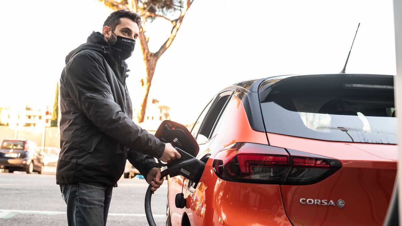 Opel Corsa-e la prova del Garage di InsideEvs.it