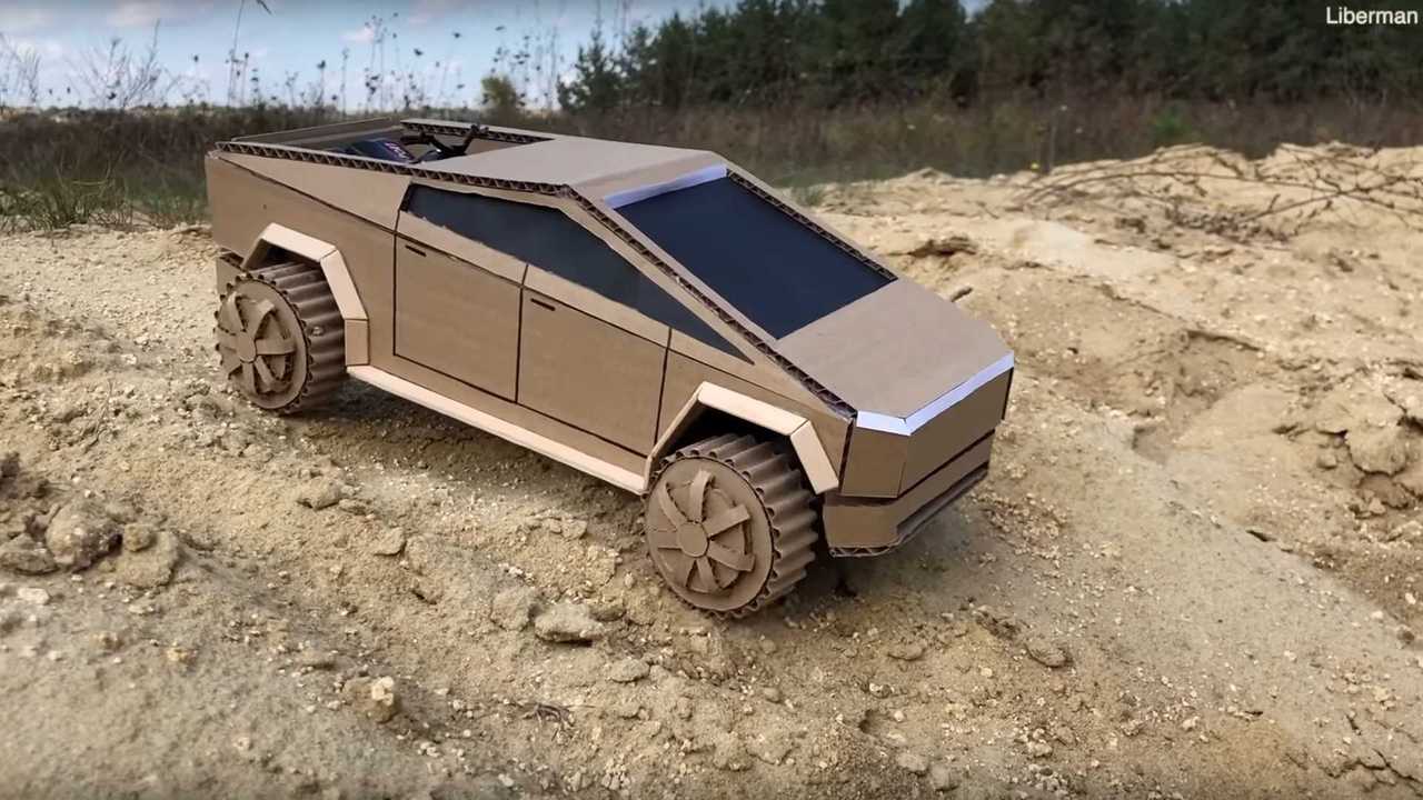 Картонный Tesla Cybertruck от Liberman