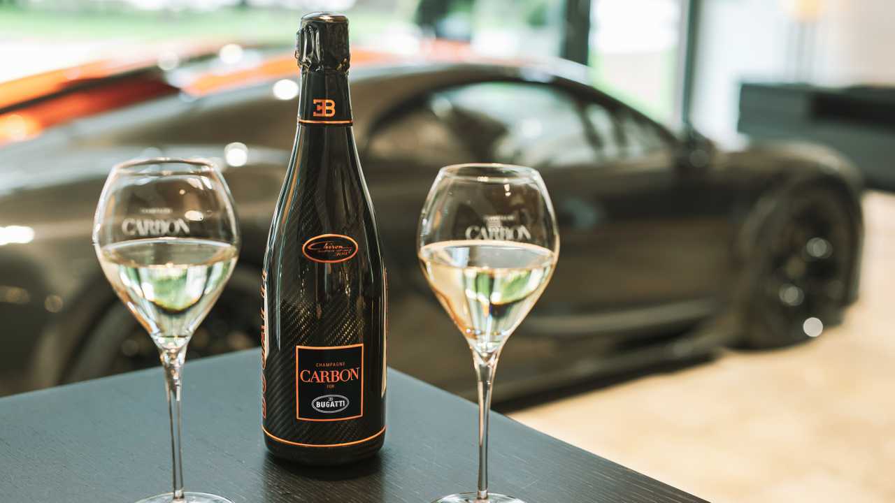 Bugatti Champagne Carbon Bottle