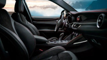  Alfa Romeo Stelvio Quadrifoglio