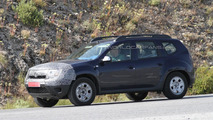 2014 Dacia Duster facelift spy photo 11.07.2013