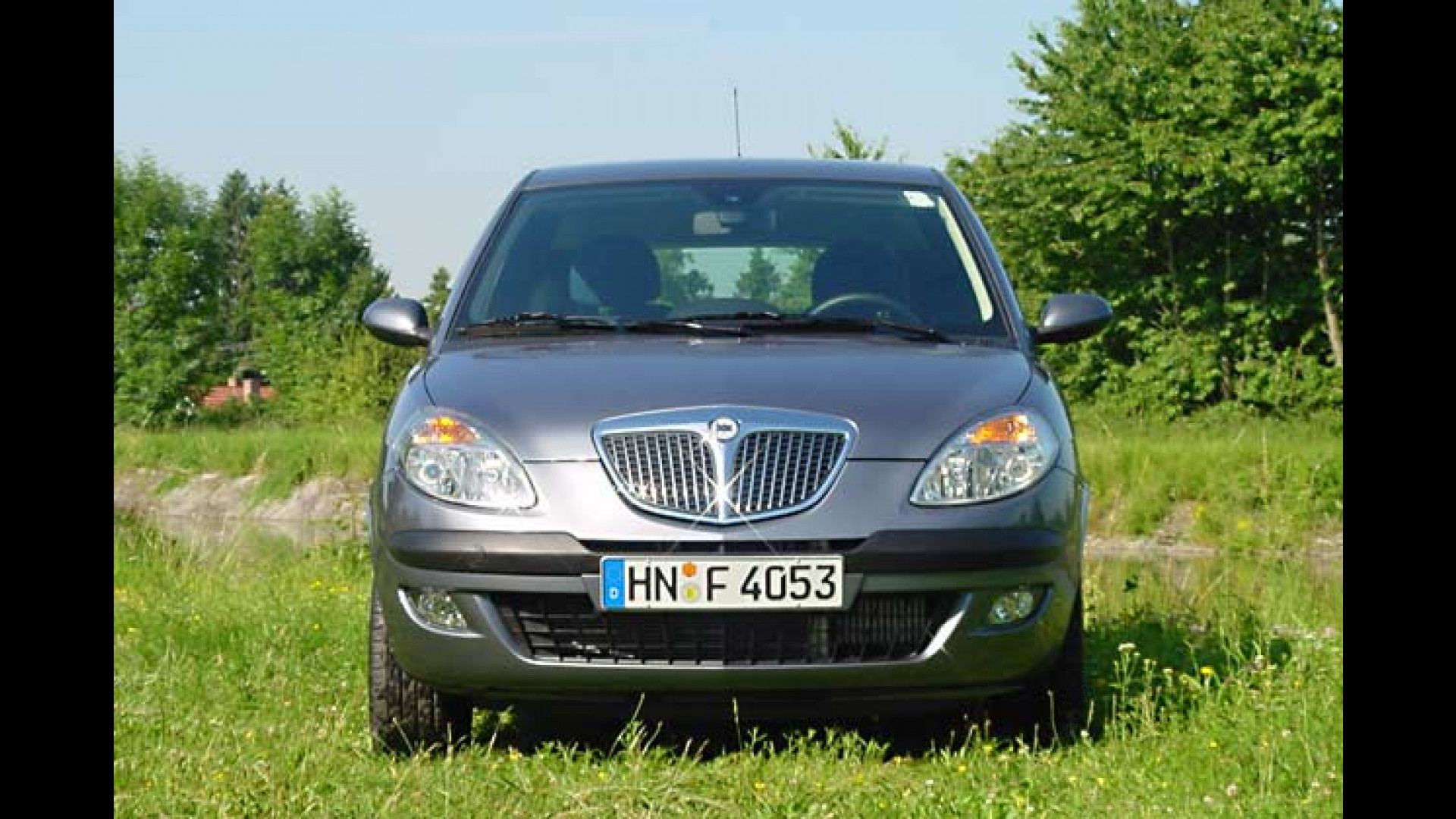 Ypsilon günstiger Bilder