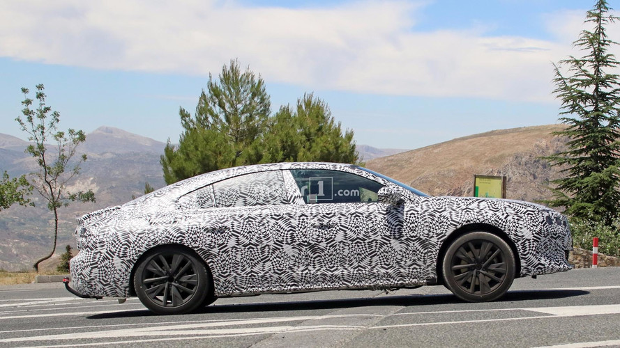 Peugeot 508 2018 fotos espia