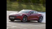 Aston Martin Vanquish: nuove foto