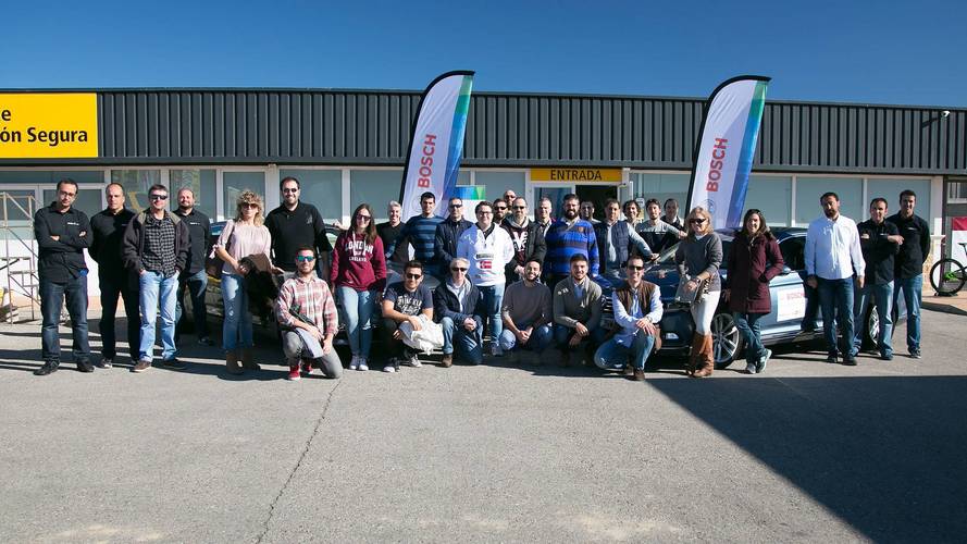Curso de Conducción y Nuevas Tecnologías BOSCH-Motor1.com España