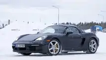 Porsche 718 Boxster a sei cilindri, le foto spia