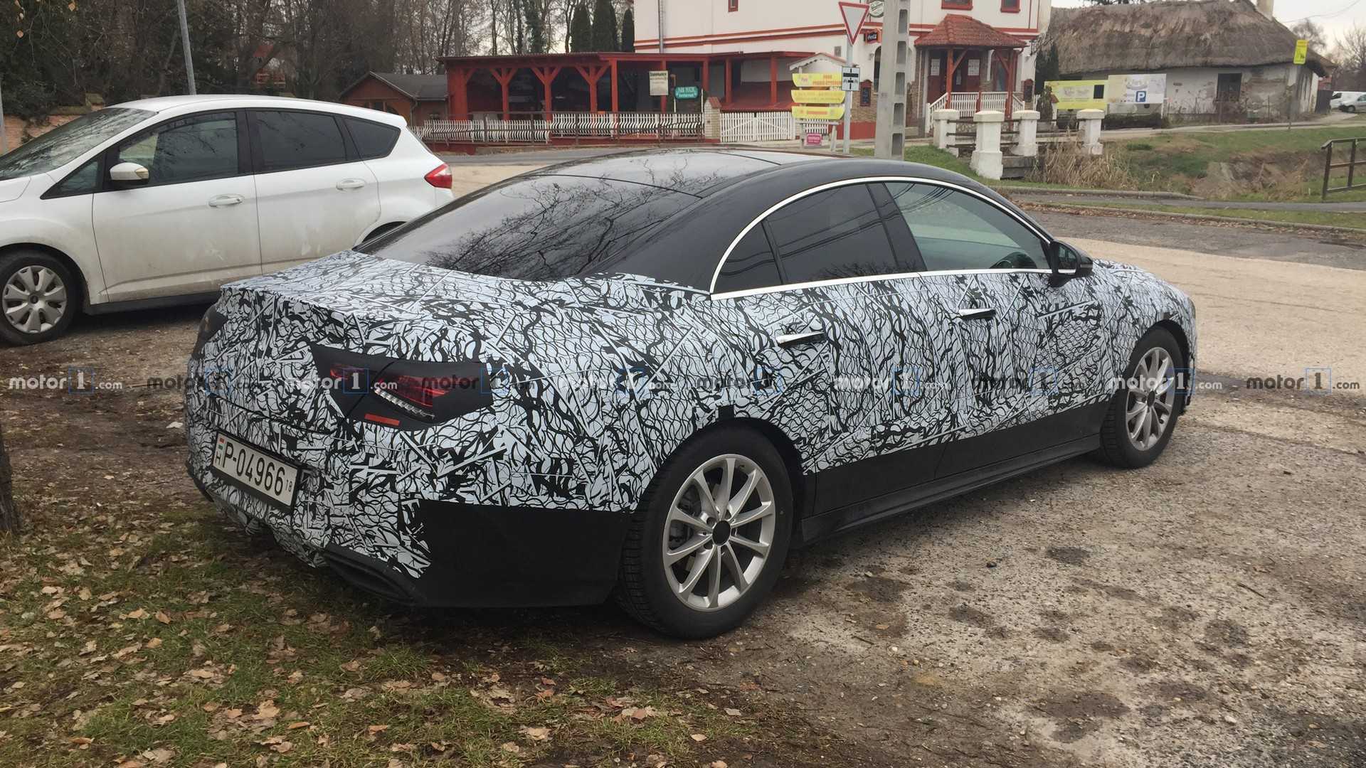 2019 신형 메르세데스 CLA 위장막 [데이터주의] | 인스티즈