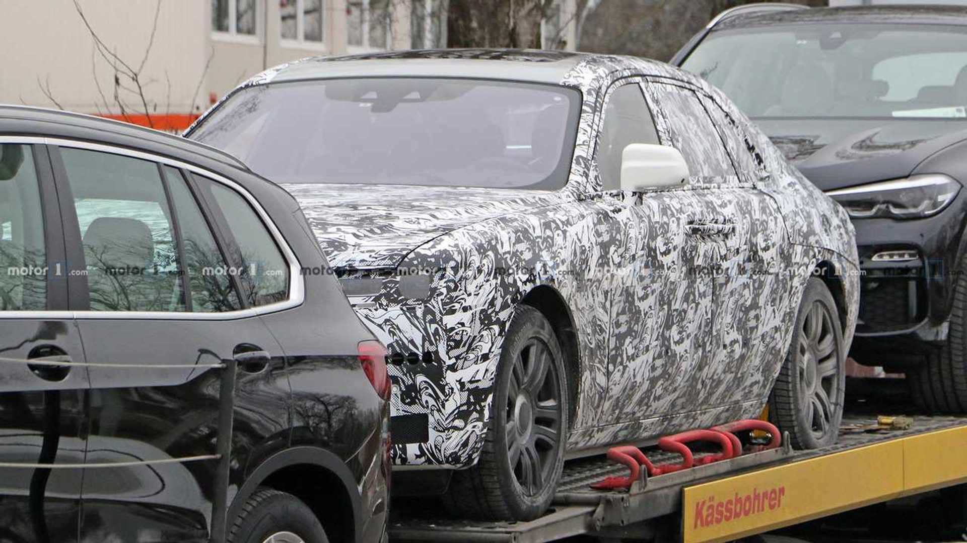 rolls-royce-ghost-spy-shots.jpg