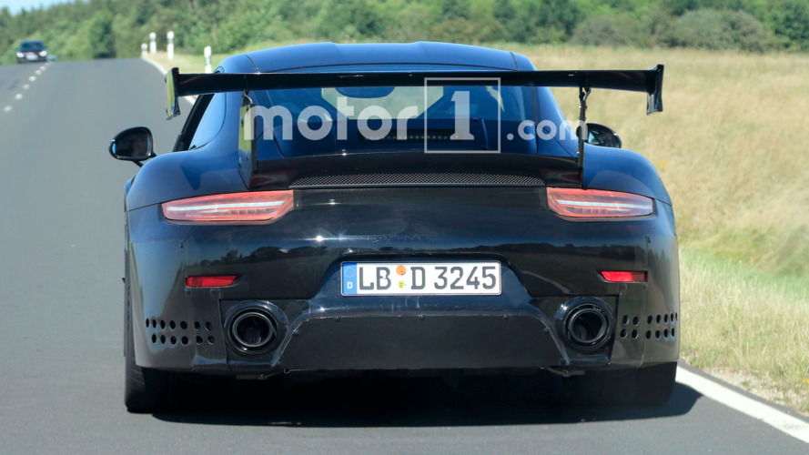 Porsche 911 GT2 fotos espía