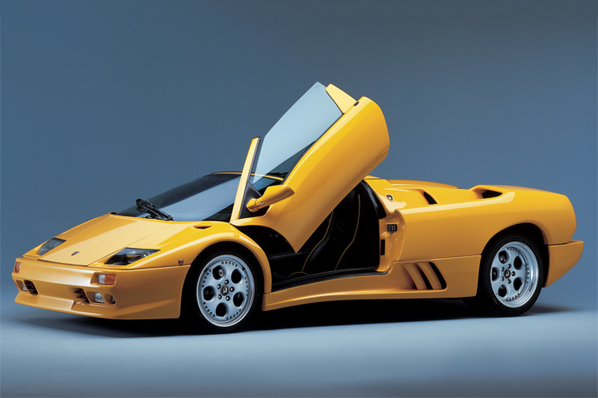 5 Sports Cars Expected to Surge in Value