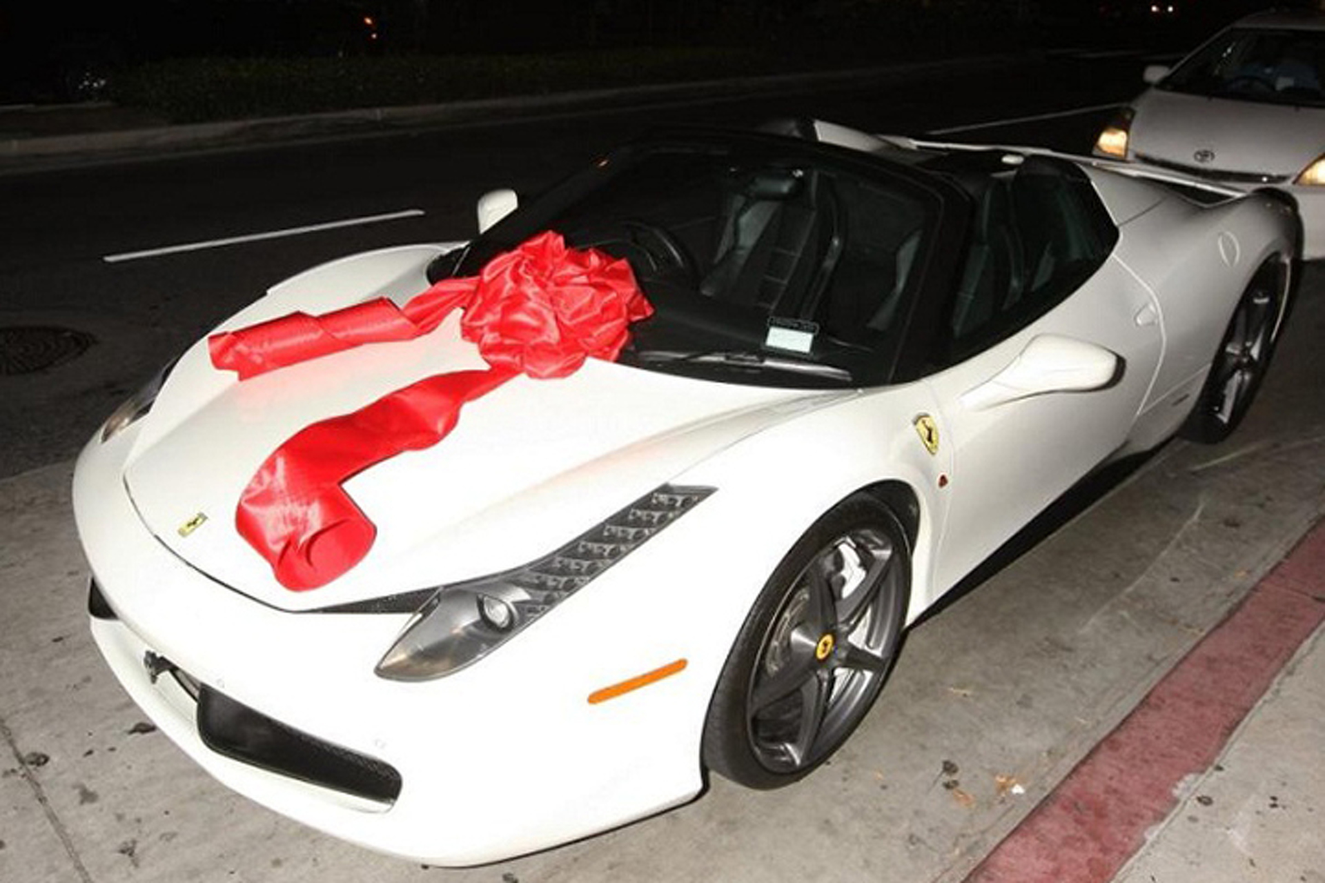 Kylie Jenner Tosses a Custom Paint Job on Her New Ferrari 458
