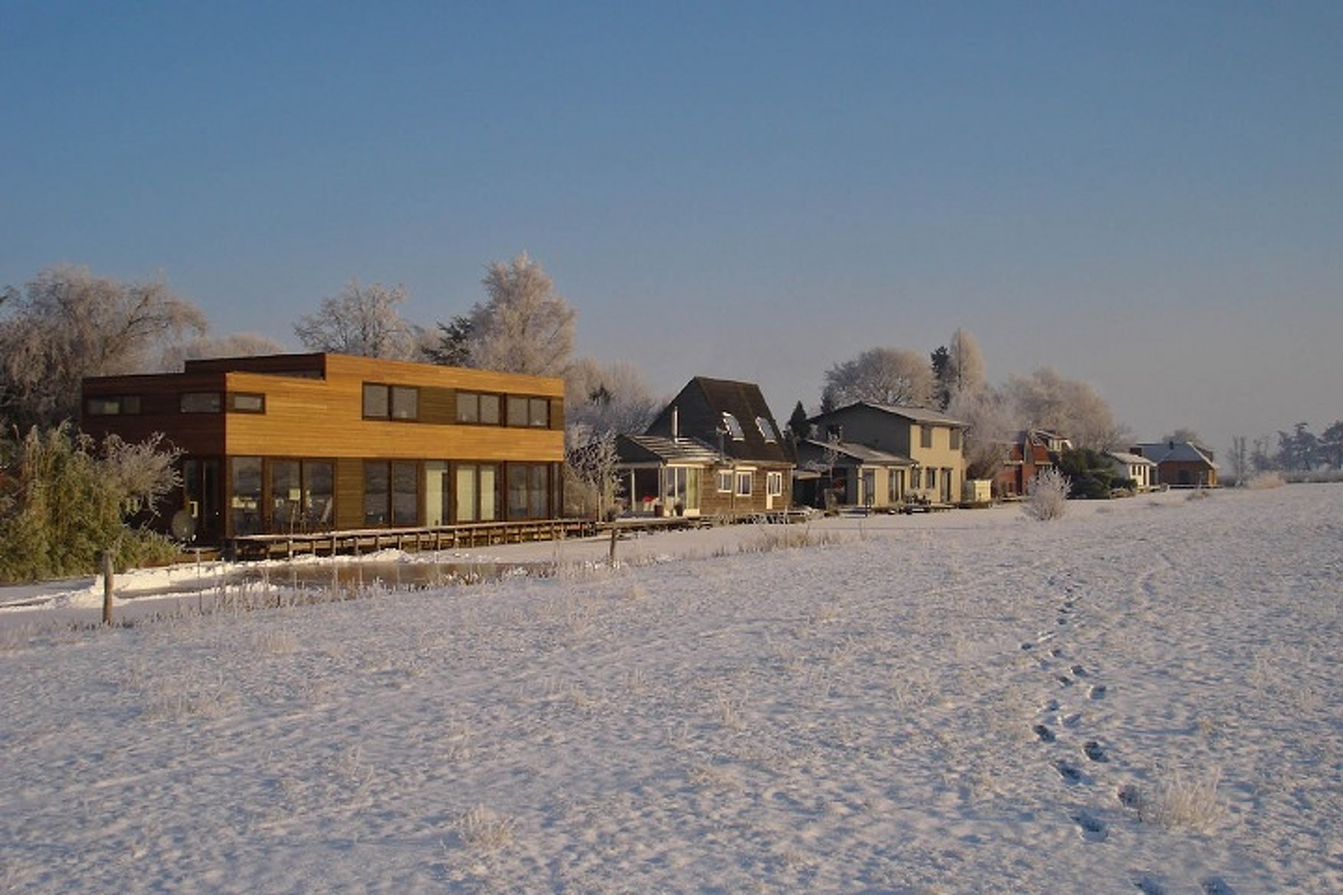 5 Amazing Houseboats to Make You Rethink Nautical Life