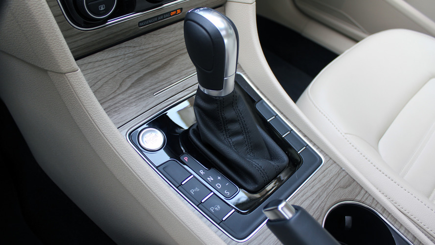 2016 Volkswagen Passat V6 SEL Premium: Review