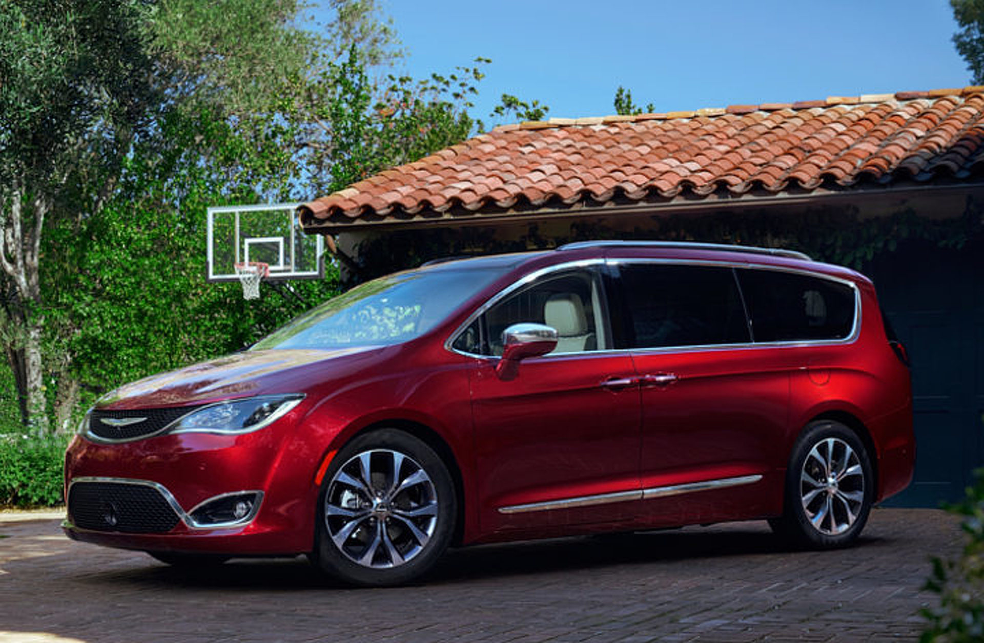 Google Adds Chrylser Pacifica to Self-Driving Car Fleet