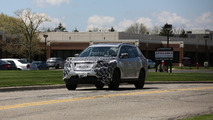 2017 Nissan Pathfinder facelift spy photo