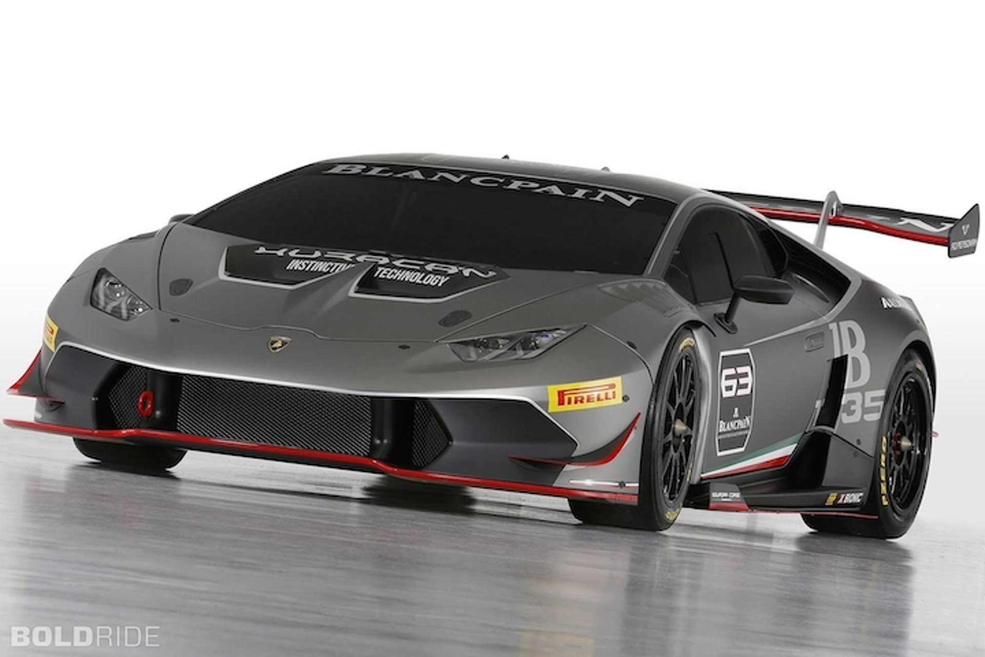 Lamborghini Huracan Super Trofeo Looks Ready to Race: Pebble Beach