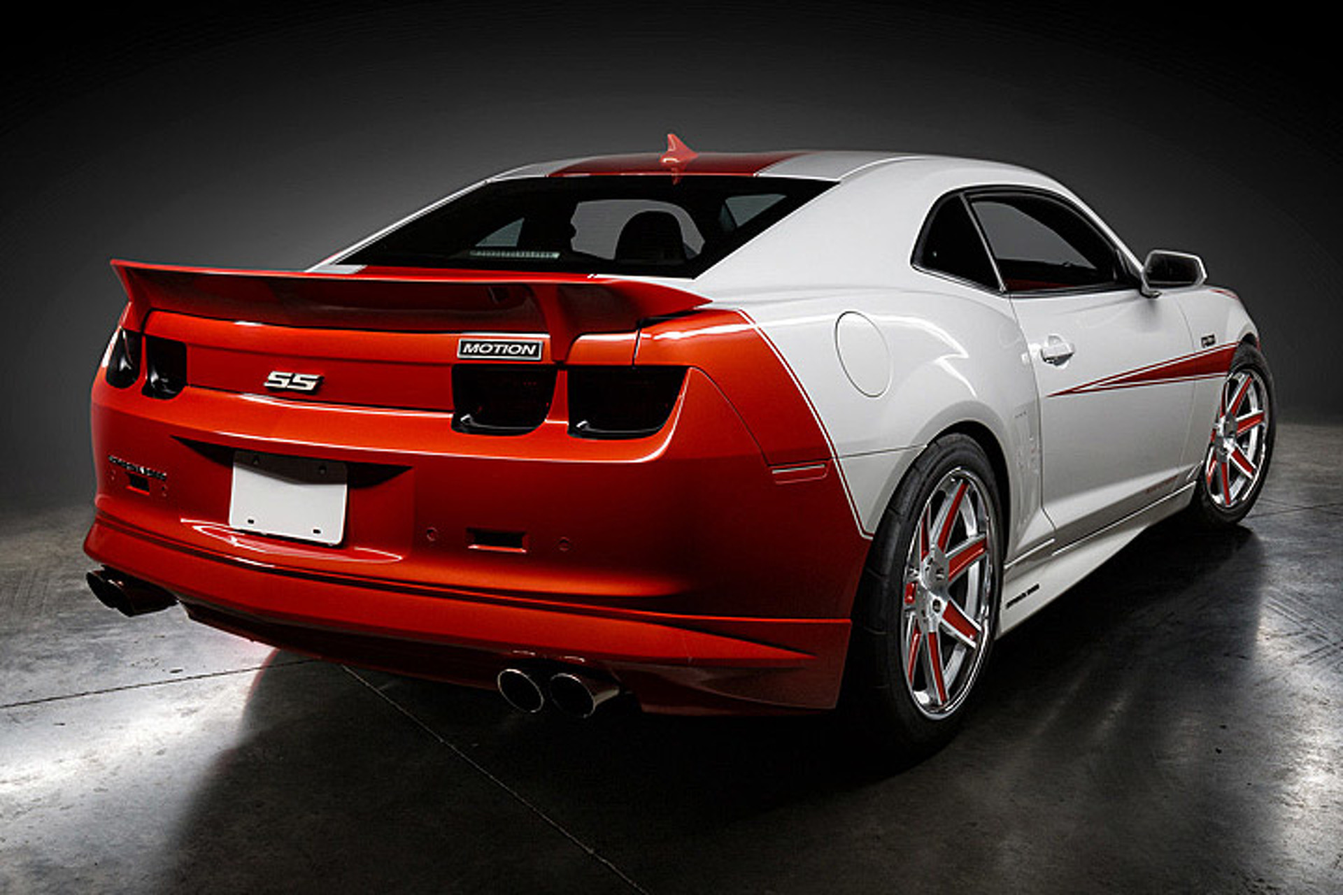 This 800-HP Camaro Remembers a ‘60s Performance Icon