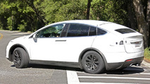 2016 Tesla Model X spy photo