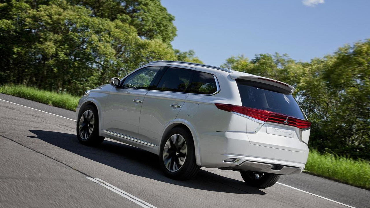 Mitsubishi Outlander PHEV Concept-S