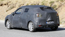 2016 Suzuki Baleno spy photo