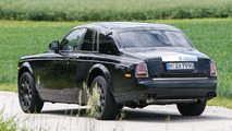Rolls-Royce crossover mule spy photo
