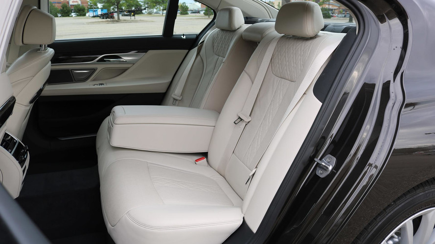 2017 BMW 740e: Review