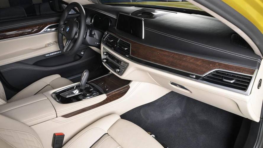 BMW M760Li Austin Yellow