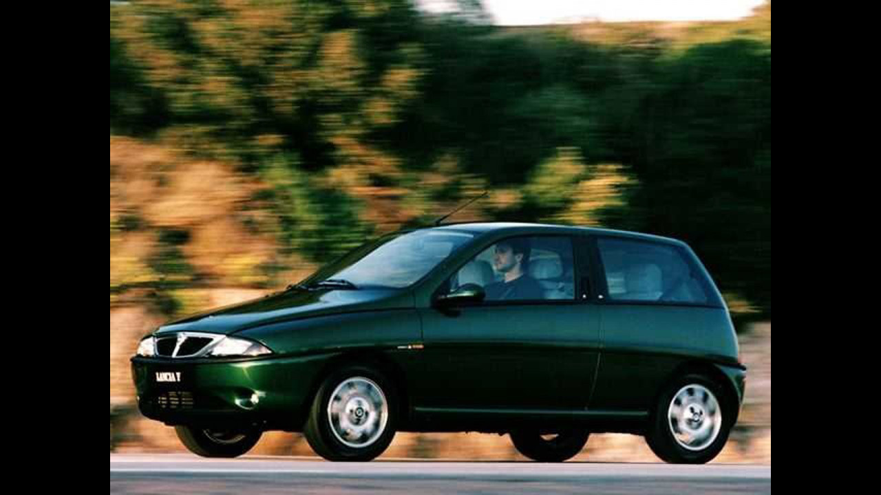 Lancia Ypsilon, tre generazioni e un futuro incerto | Motor1.com Foto Lancia Ypsilon, tre generazioni e un futuro incerto | Motor1.com Foto
