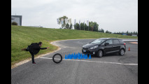 Kia Carens - Social Test 