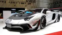 Liberty Walk Lamborghini Aventador