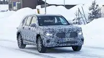 2020 Mercedes GLB spy photo