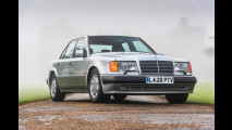 Lancia Thema 8.32 e Mercedes 500 E, Mr. Bean le mette all'asta