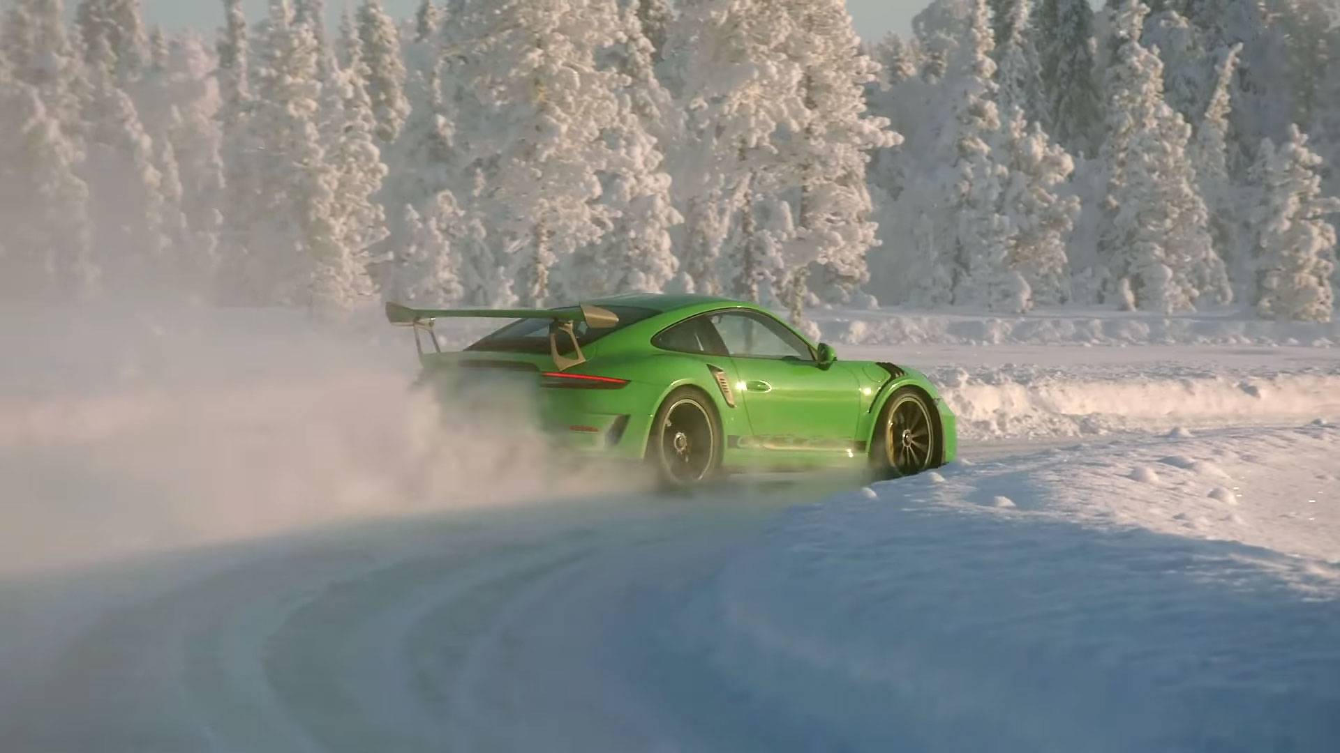 Watching This Porsche 911 Gt3 Rs Dancing On Ice Is Very Zen