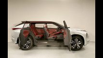 Mitsubishi GT-PHEV Concept 005