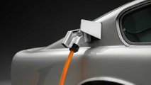 Lunaz Firmasının Elektrikliye Dönüştürdüğü Aston Martin DB6 EV