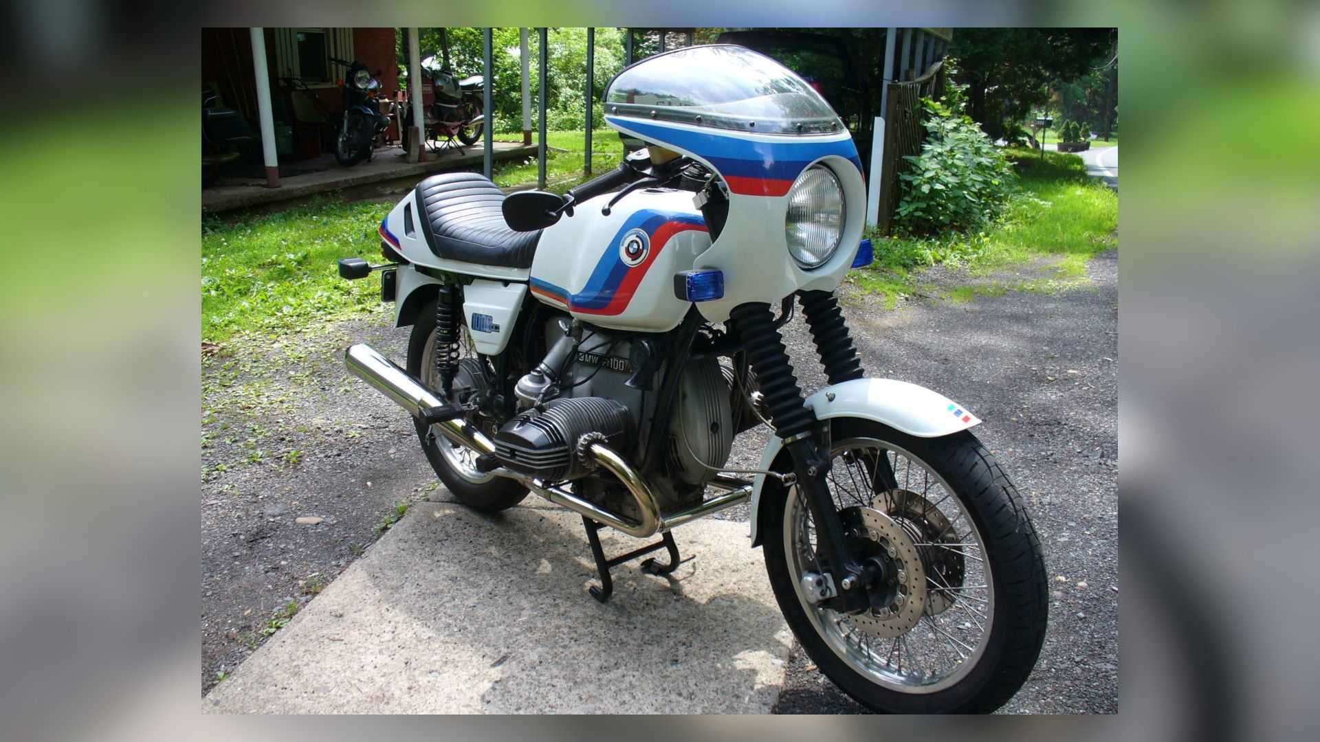 1978 BMW R100 7 - Right Front Angle View