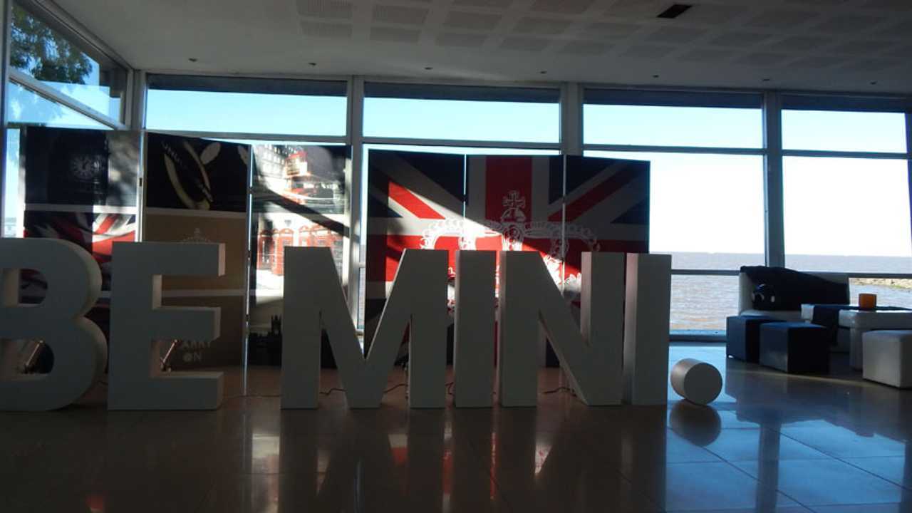 Apuntes del lanzamiento del Mini Cooper 2015