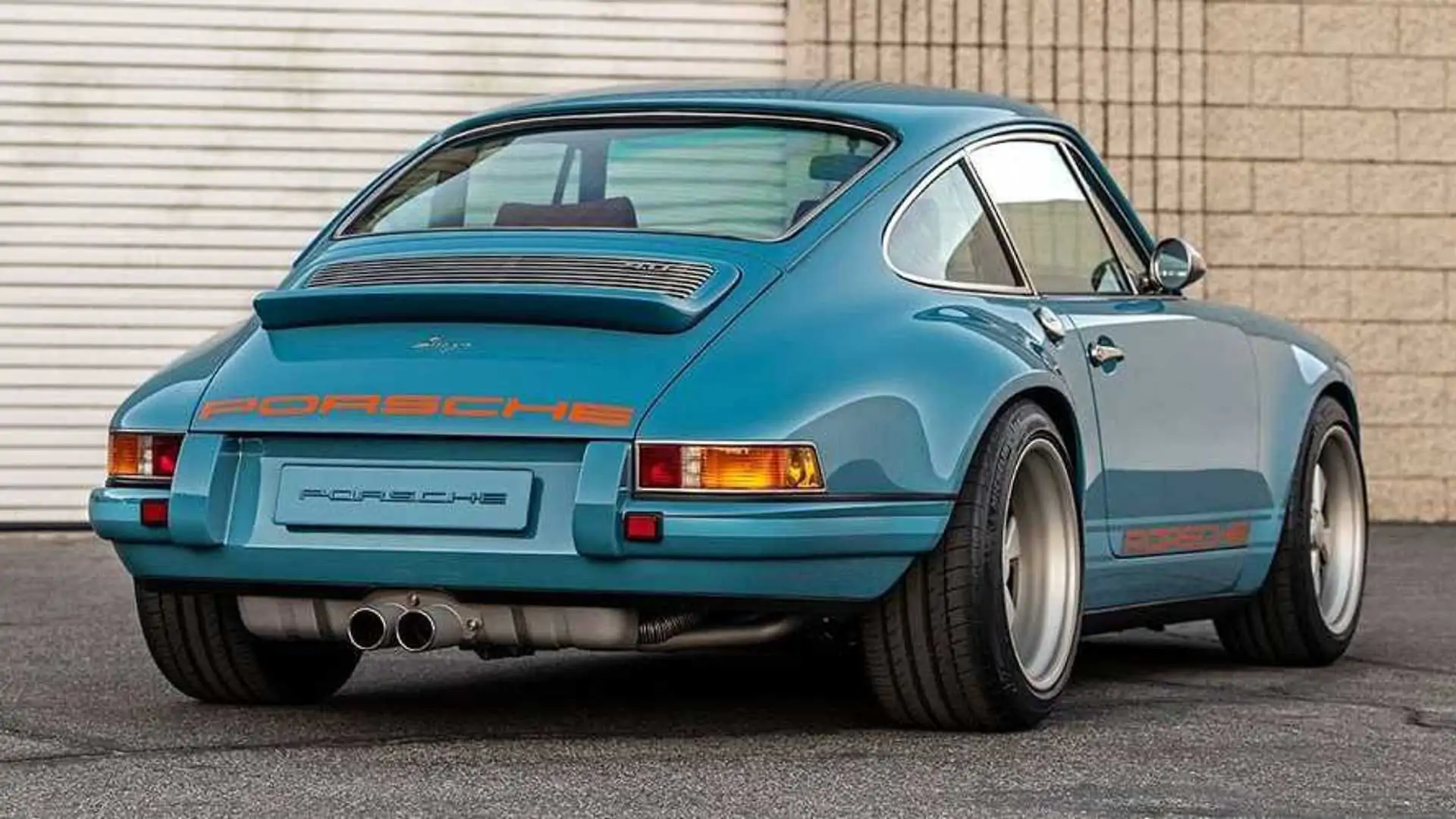 singer-reimagined-porsche-911-southampton-commission-three-quarter-rear.webp