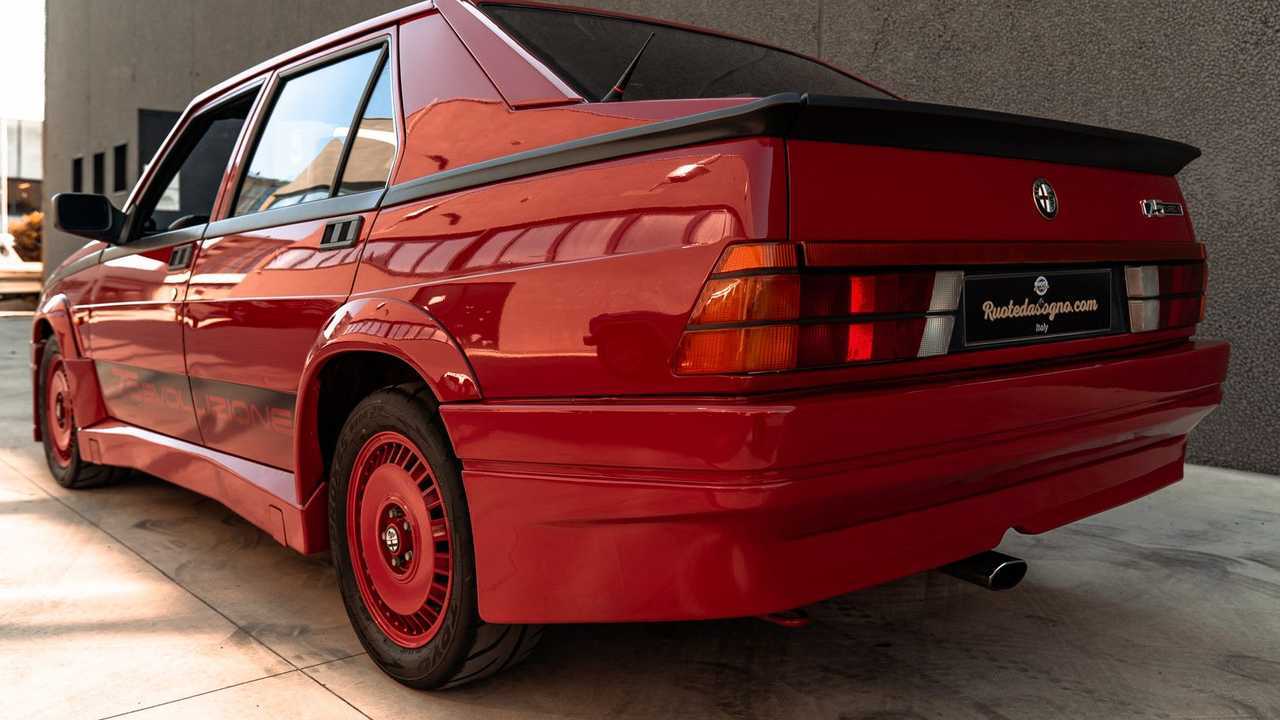 1987 Alfa Romeo 75 Turbo Evoluzione