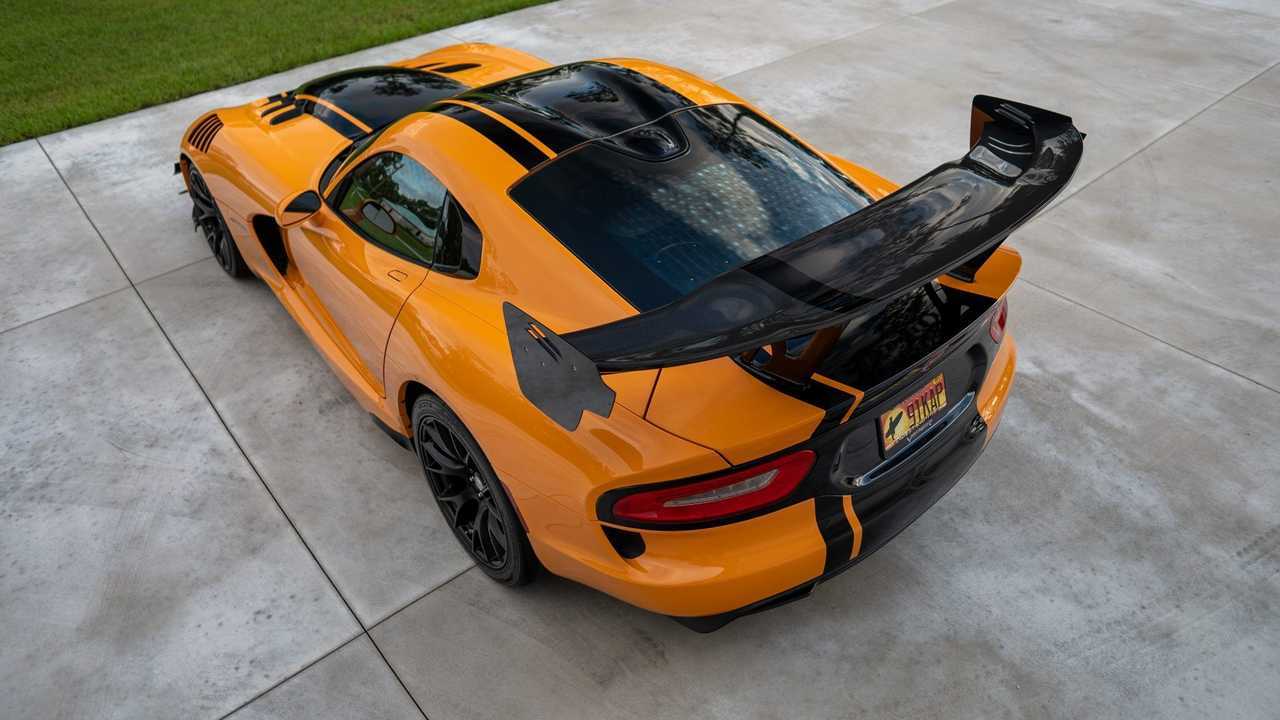Dodge Viper ACR