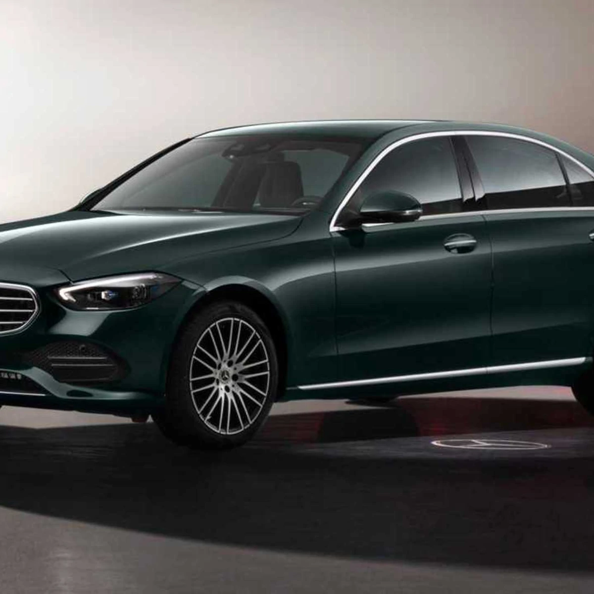 Mercedes C-Class LWB Debuts With Classic Grille, Hood Ornament
