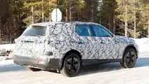 2022 Mercedes-Benz GLC neues Spionagebild (hinten drei Viertel)