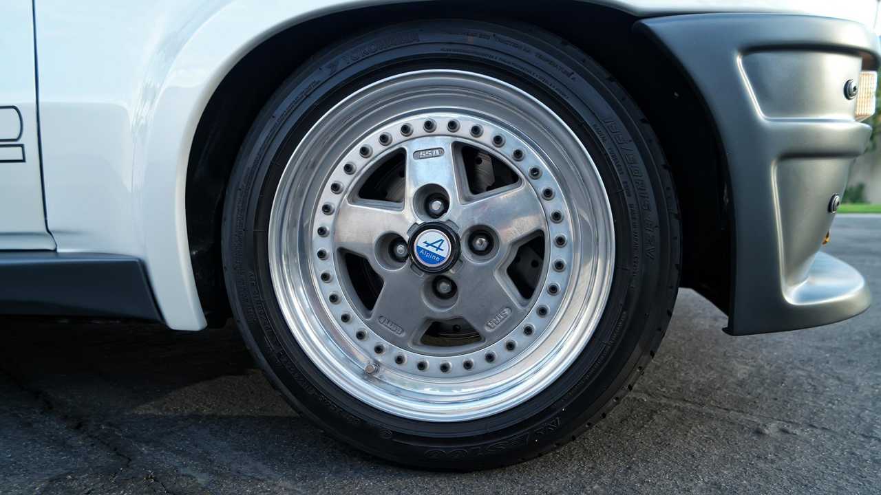 Renault 5 Turbo 2 avec un moteur Mazda