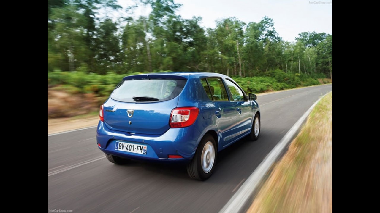 Carro mais barato da Inglaterra, novo Sandero agrada em avaliação de revista local