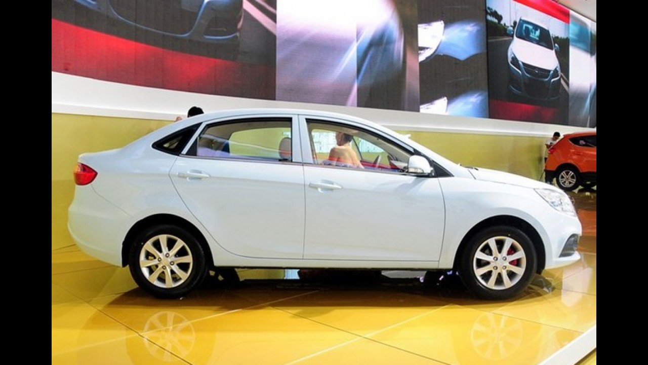 JAC confirma a vinda do sedan J4 e divulga informações sobre futuros lançamentos