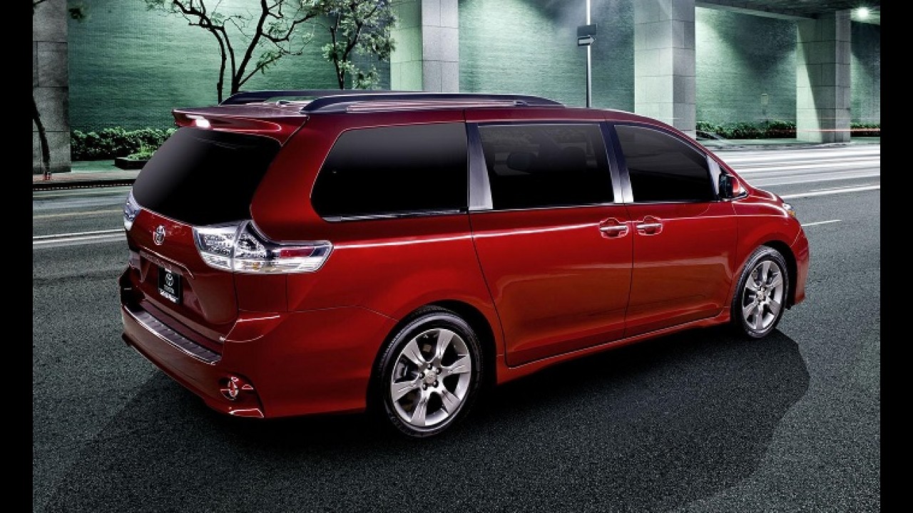 Toyota retoca visual e deixa minivan Sienna 2015 mais equipada nos EUA