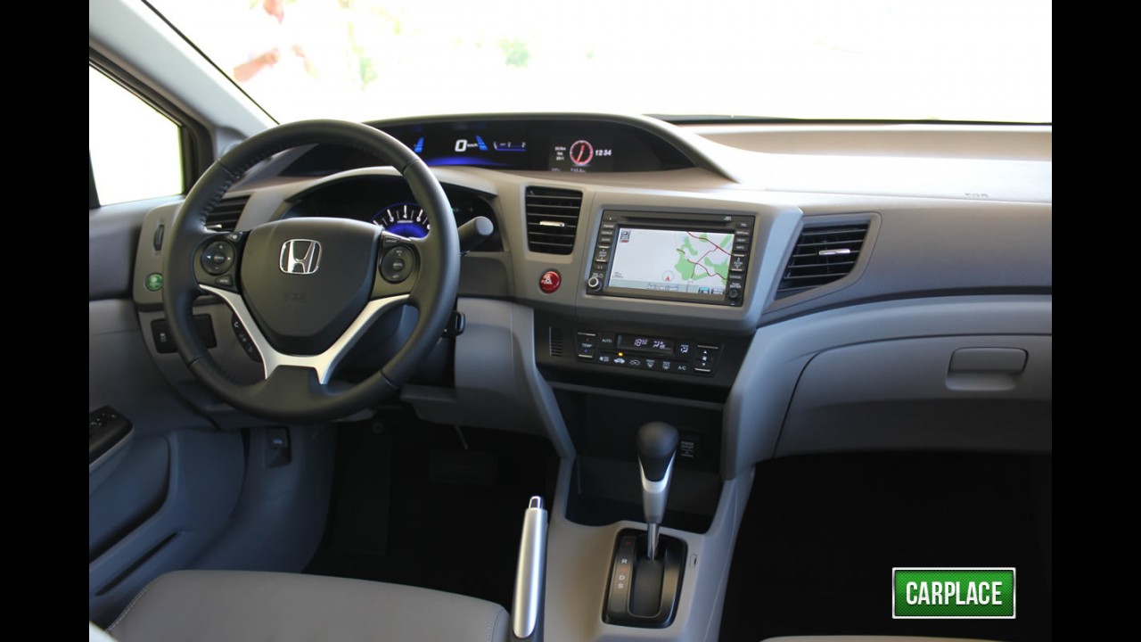 Novo Honda Civic 2012 é lançado no Brasil - Sedan muda visual e evolui em tecnologia