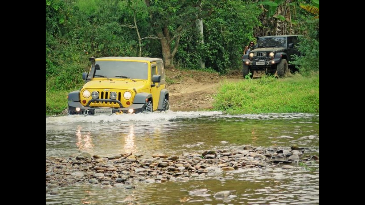 Trilha "Jeep Adventure 4x4" promove uso off-road dos veículos