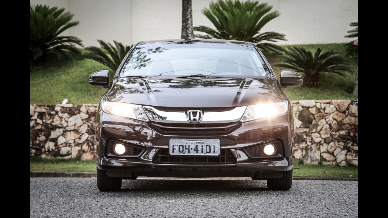 Sedãs Compactos: New Fiesta foi o que mais cresceu em 2014; Cobalt perde espaço