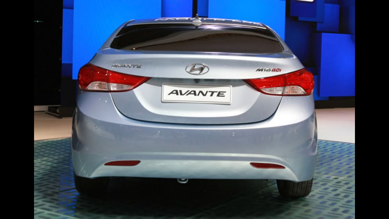 Novo Hyundai Elantra chega em 2011 ao Brasil com motor Flex